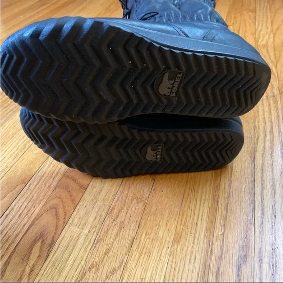 SOREL Black Leather Ruched Winter Boots - Picture 8 of 10